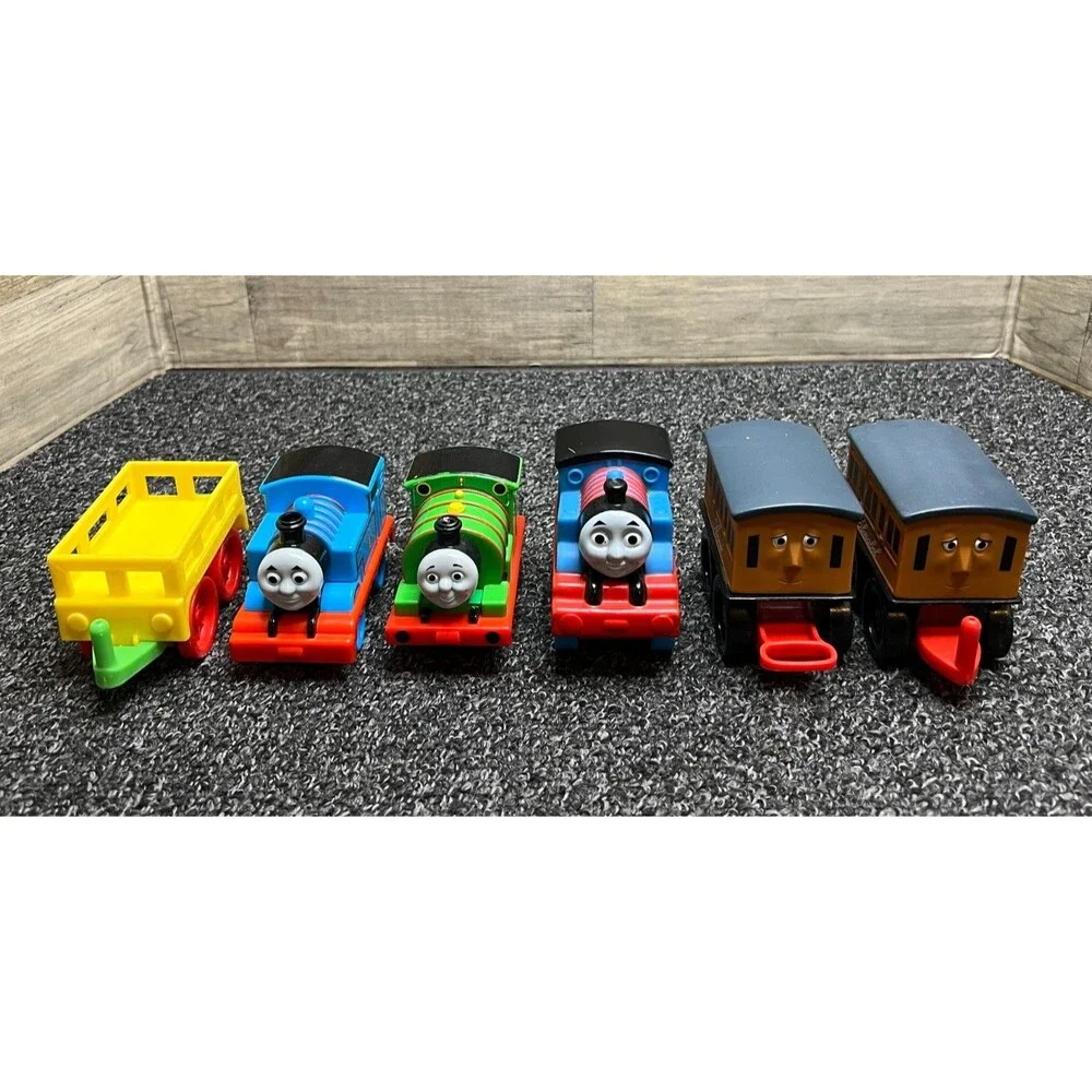 Thomas & Friends 6 Piece Lot w/ Annie & Clarabel Coach Cars